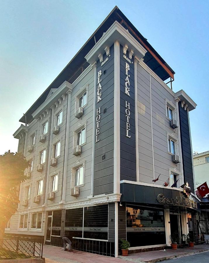 Grand Black Otel